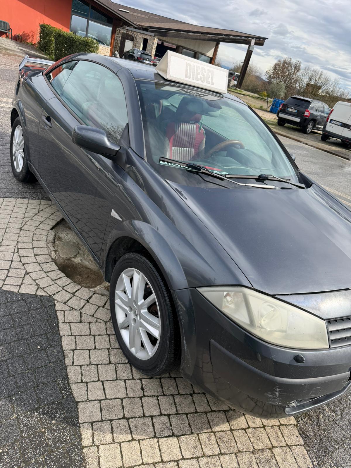 RENAULT MEGANE