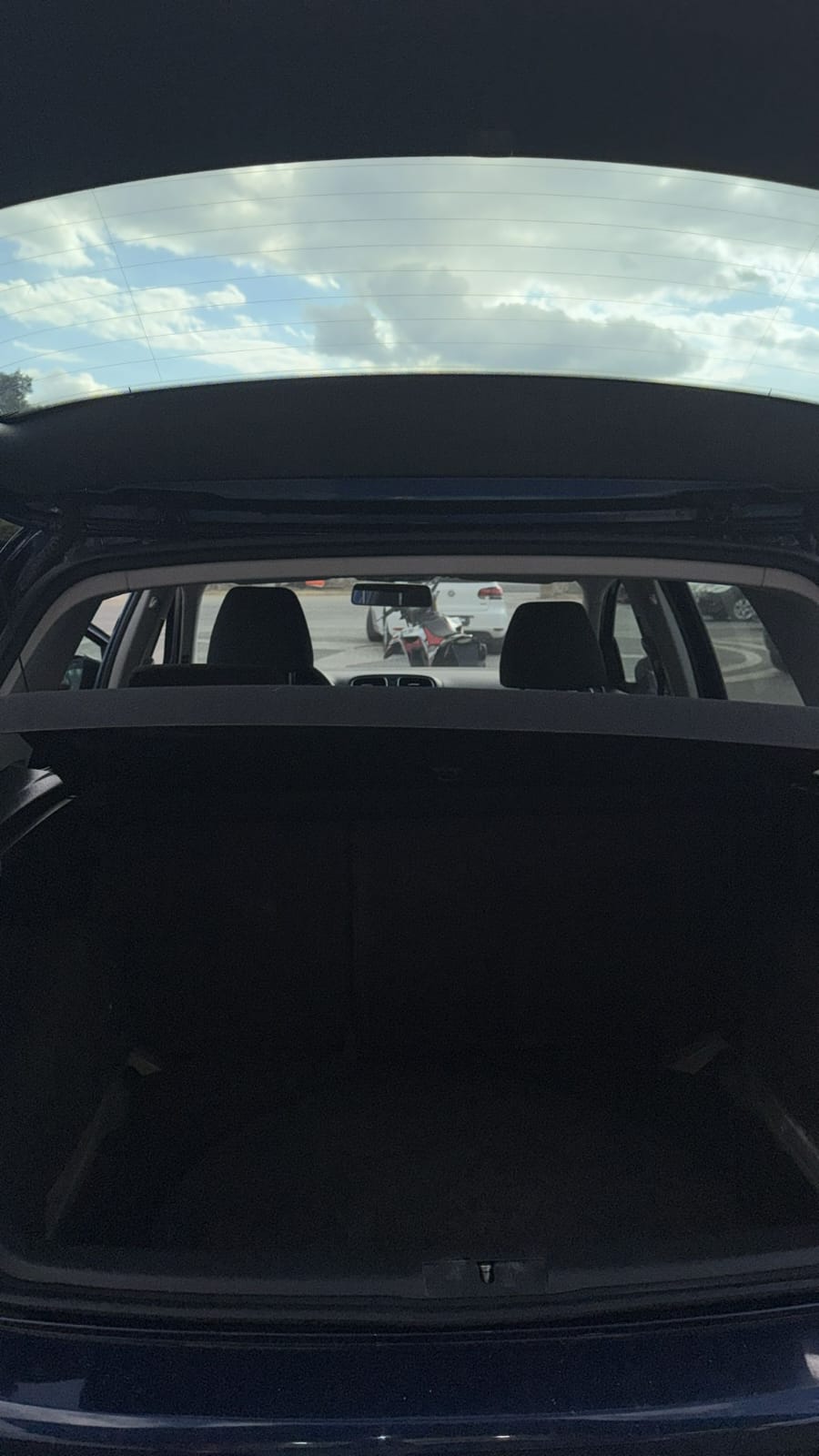 VOLKSWAGEN GOLF 5