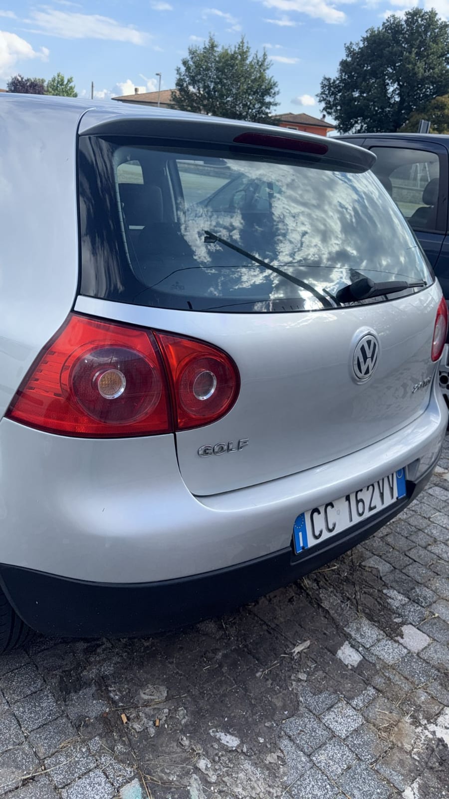 VOLKSWAGEN GOLF 5